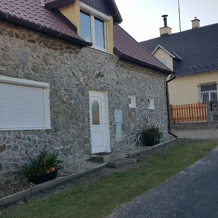 Adel Cottage-sauna-hot Tube Chalet *